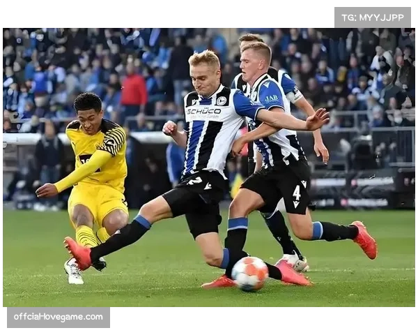 杜塞多夫领跑德乙积分榜 强势冲甲形势喜人